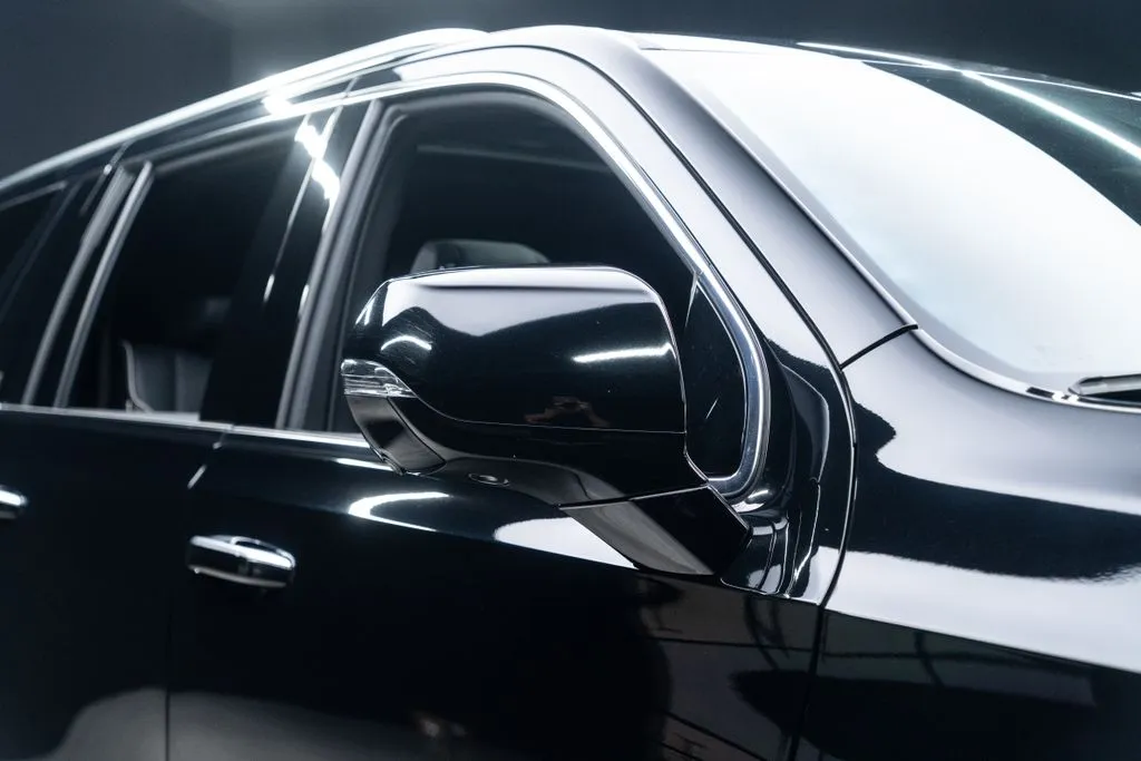 Cadillac Escalade ESV photo 11