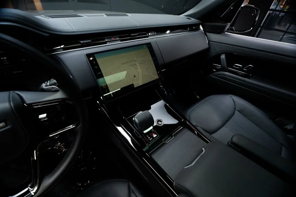 Land Rover Range Rover Sport photo 41