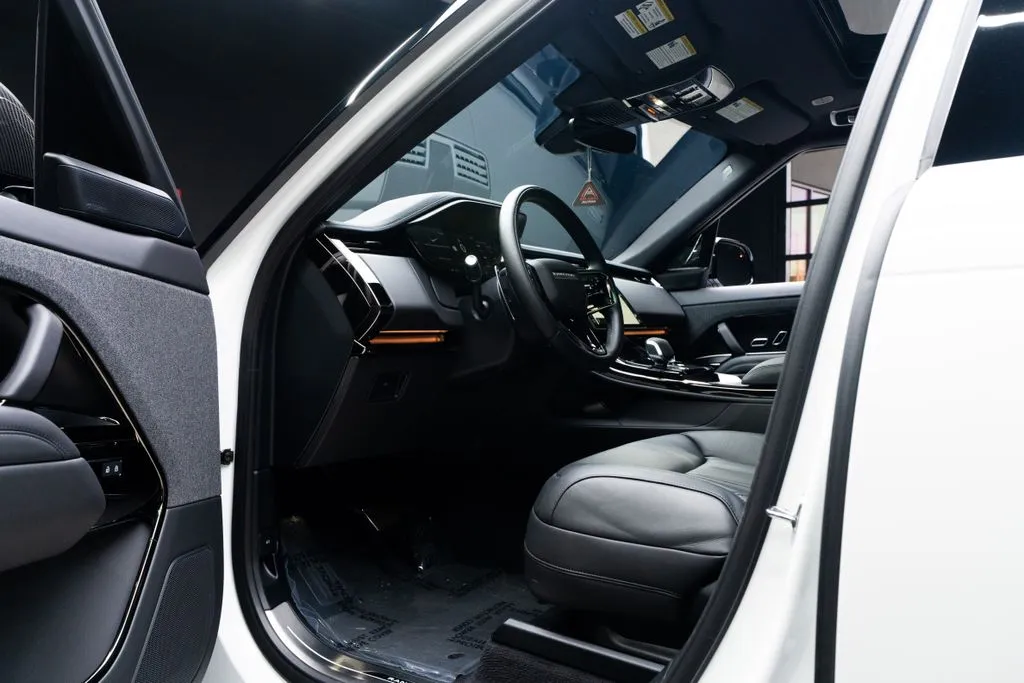Land Rover Range Rover Sport photo 33