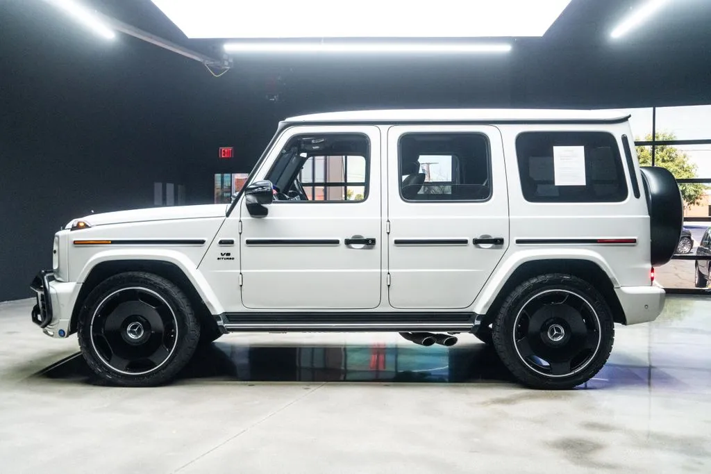 Mercedes-Benz G-Class photo 22