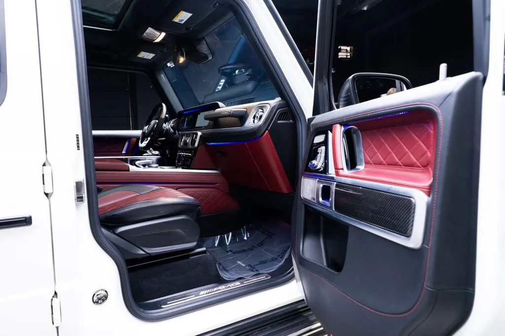 Mercedes-Benz G-Class photo 39