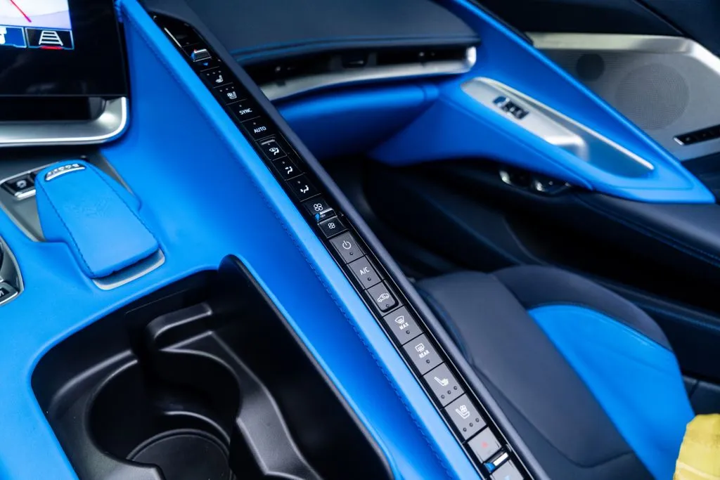 Chevrolet Corvette photo 39