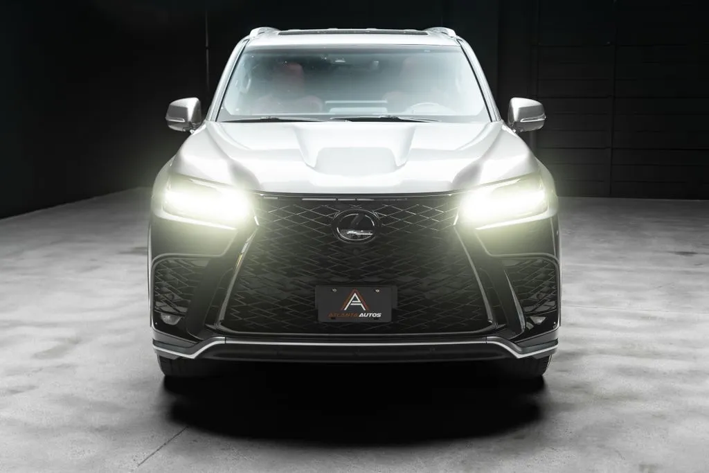 Lexus LX photo 8