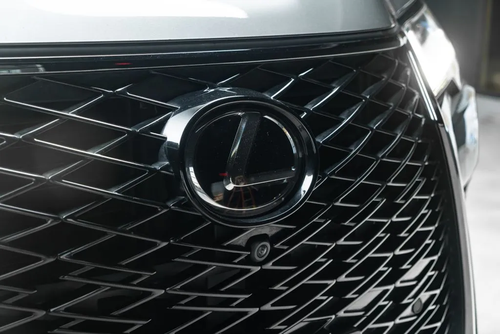 Lexus LX photo 6