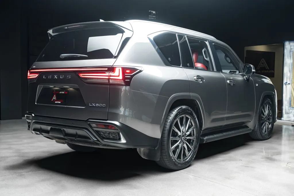 Lexus LX photo 15