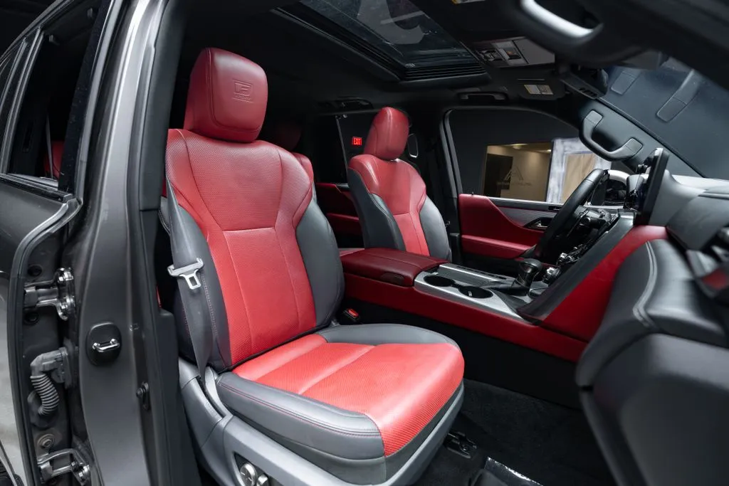 Lexus LX photo 36