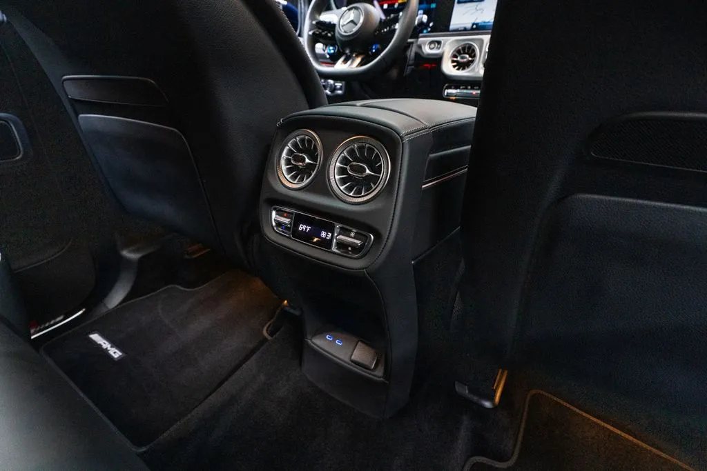 Mercedes-Benz G-Class photo 53