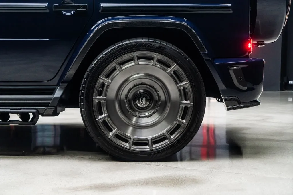 Mercedes-Benz G-Class photo 25