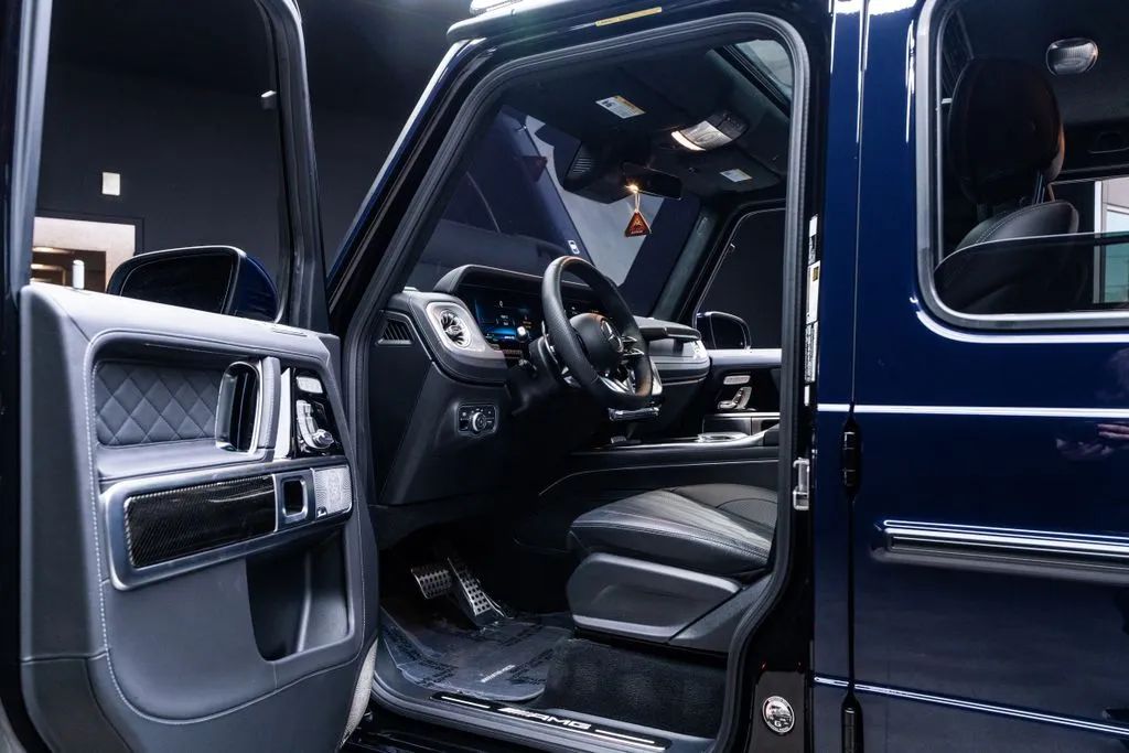 Mercedes-Benz G-Class photo 29