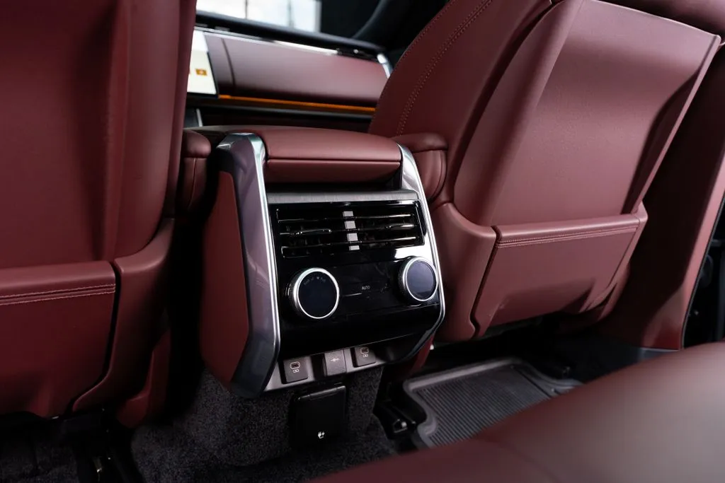 Land Rover Range Rover photo 54