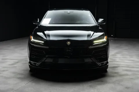 Photos of 2020 Lamborghini Urus for sale in Marietta, GA at Atlanta Autos