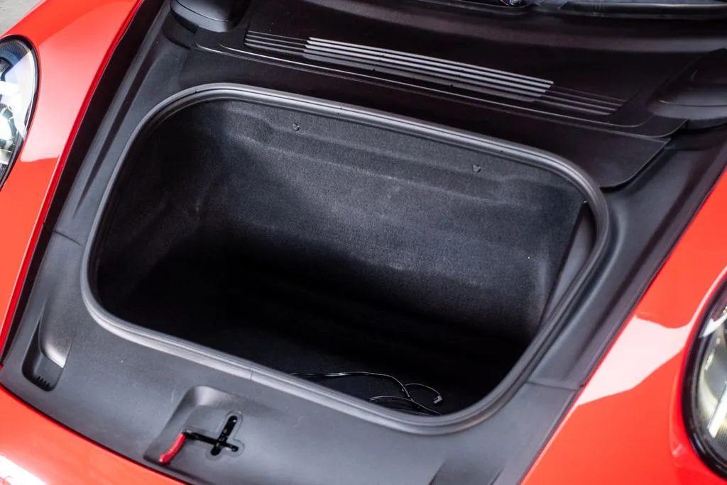 Porsche 911 photo 8