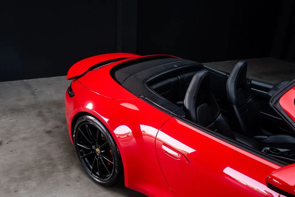 Porsche 911 photo 21