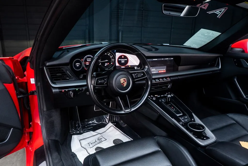 Porsche 911 photo 34