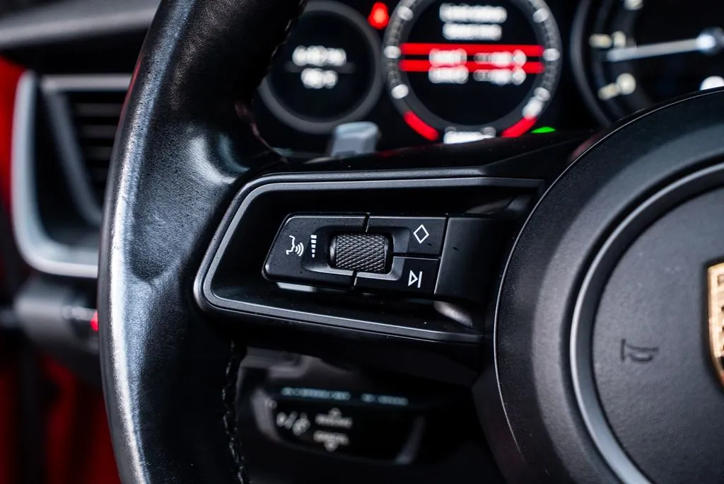 Porsche 911 photo 37