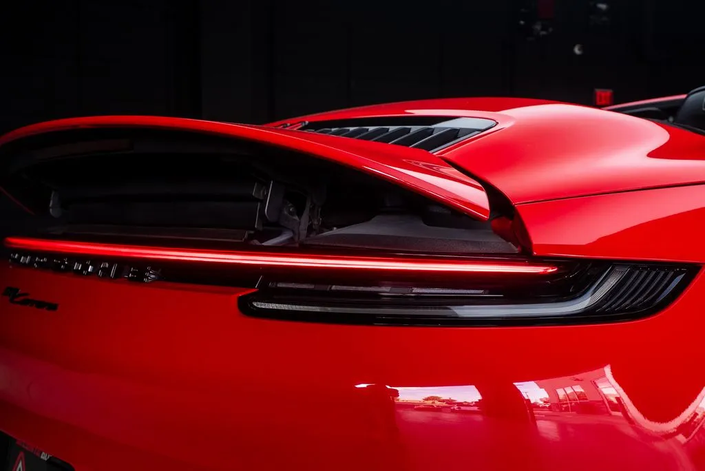 Porsche 911 photo 23