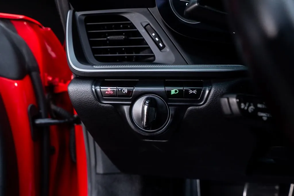 Porsche 911 photo 35