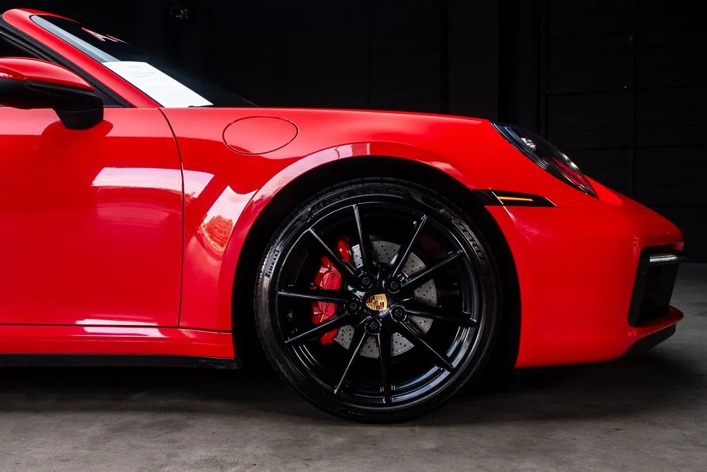 Porsche 911 photo 16