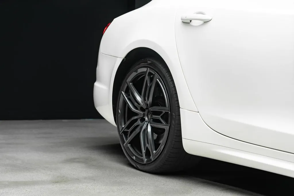 Maserati Quattroporte photo 18