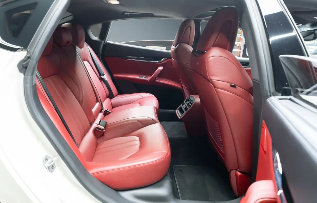 Maserati Quattroporte photo 49