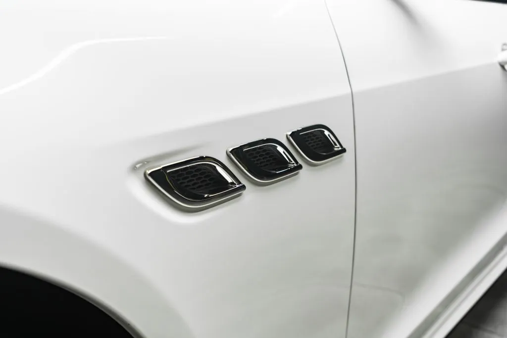 Maserati Quattroporte photo 7