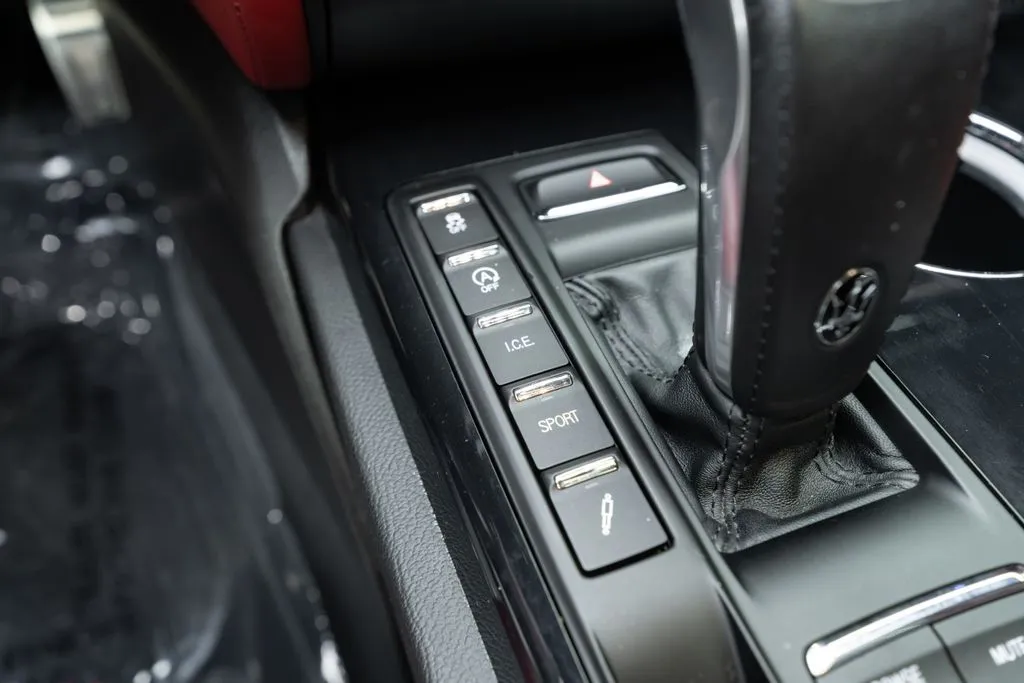 Maserati Quattroporte photo 40