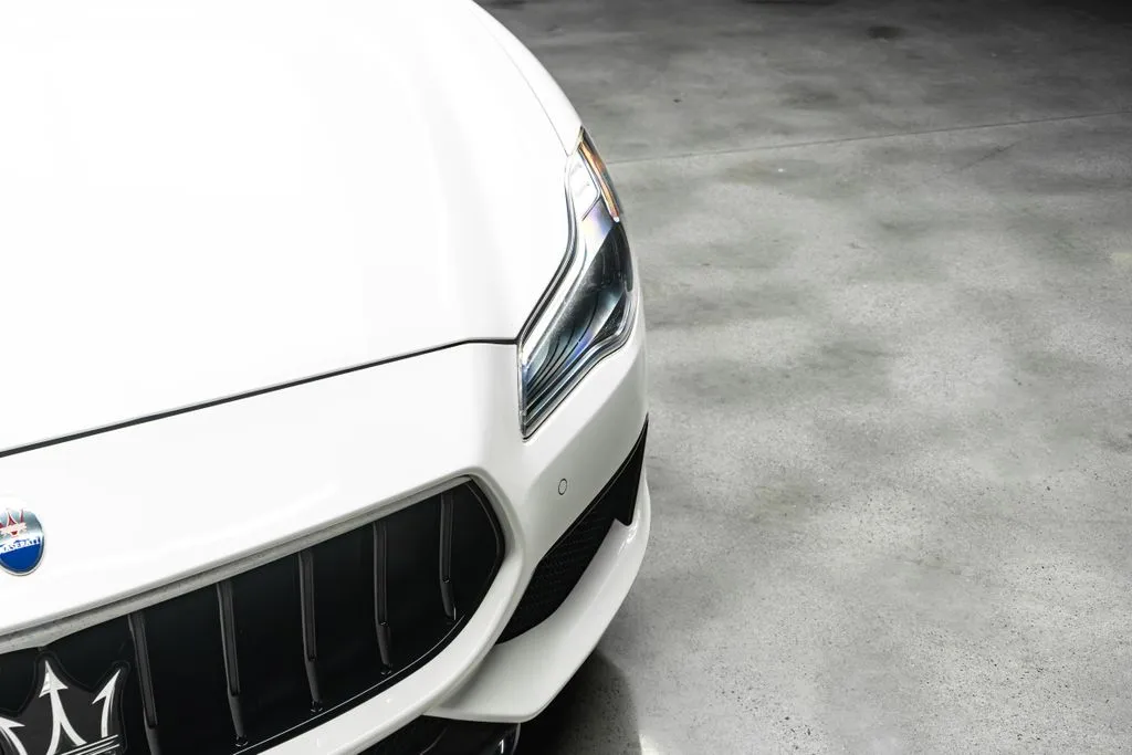 Maserati Quattroporte photo 10
