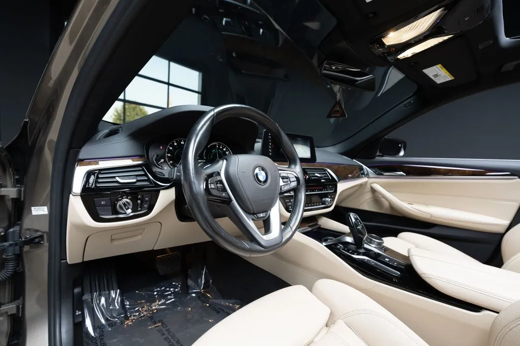 BMW 5 Series photo 31