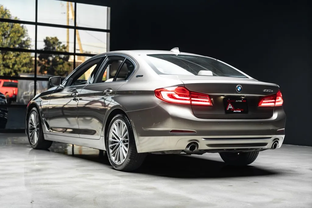 BMW 5 Series photo 21