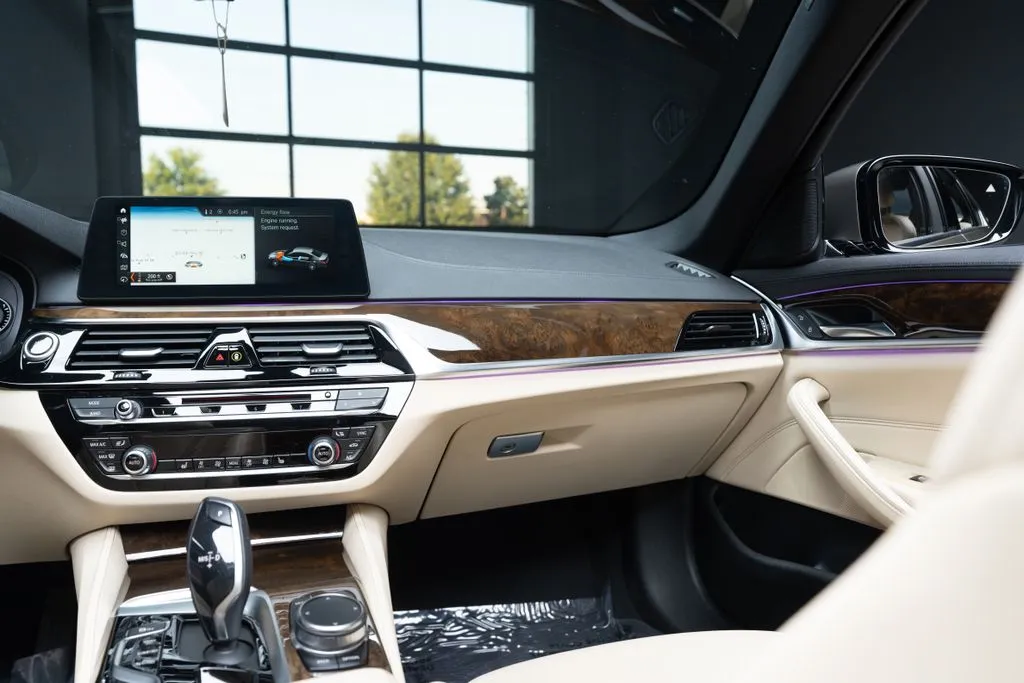 BMW 5 Series photo 48