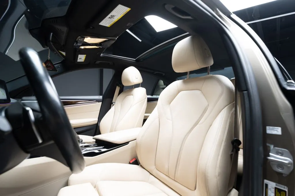 BMW 5 Series photo 30