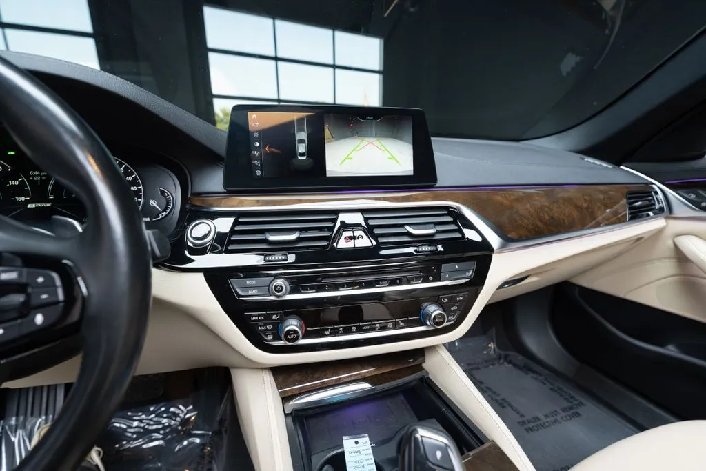 BMW 5 Series photo 39