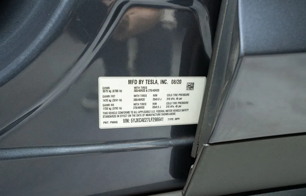 Tesla Model X photo 48