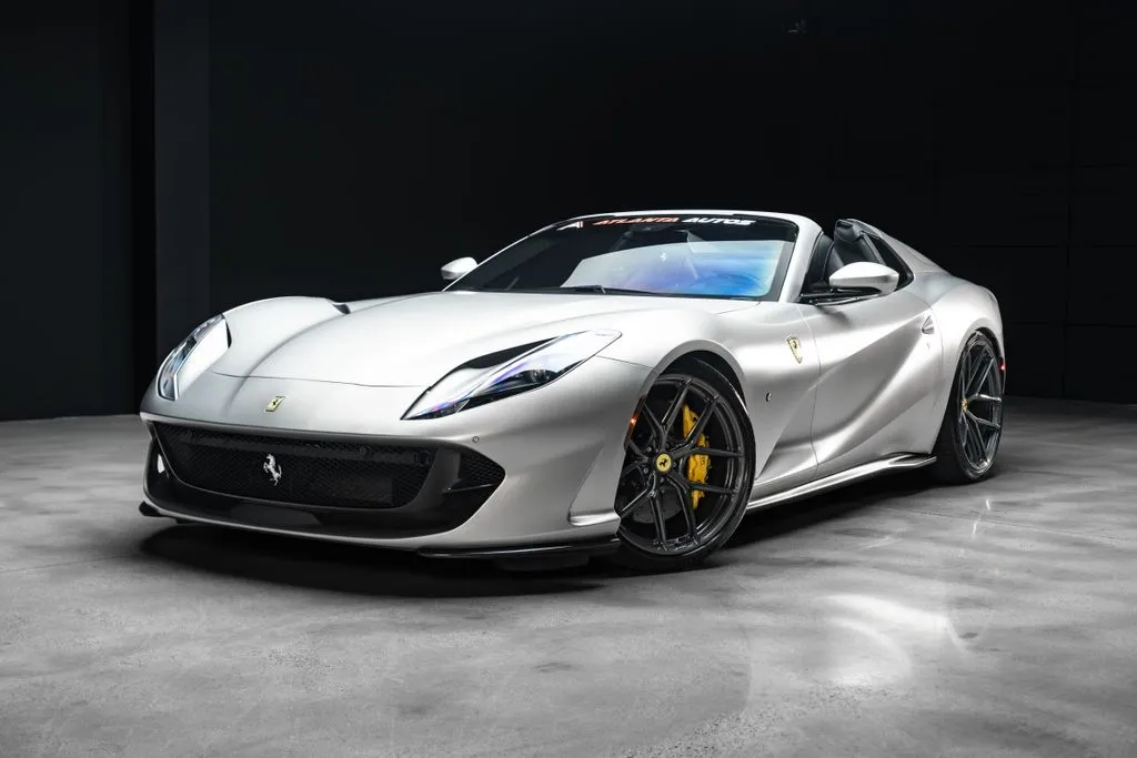 Ferrari 812 GTS photo 2
