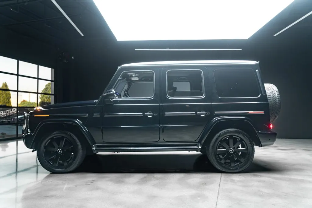 Mercedes-Benz G-Class photo 17