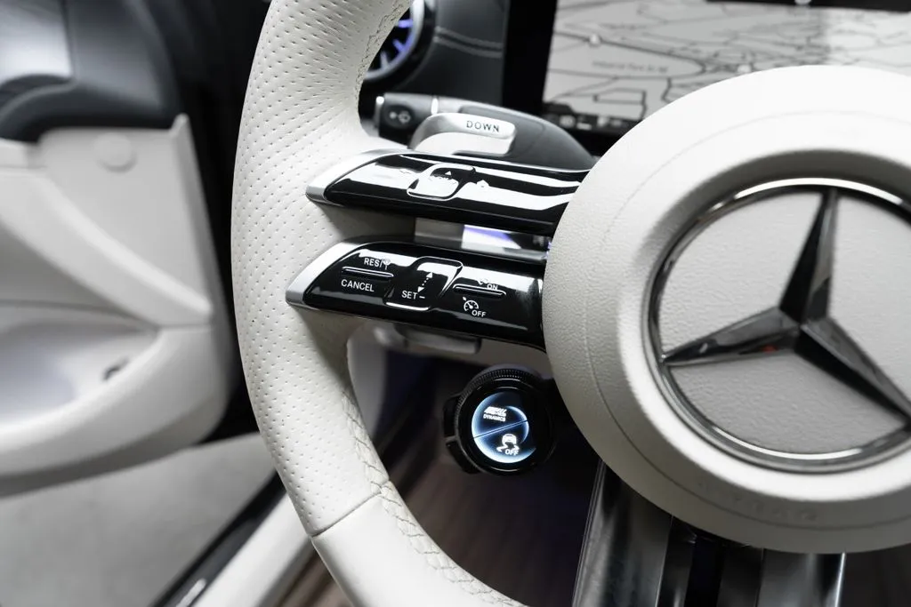 Mercedes-Benz AMG GT photo 33