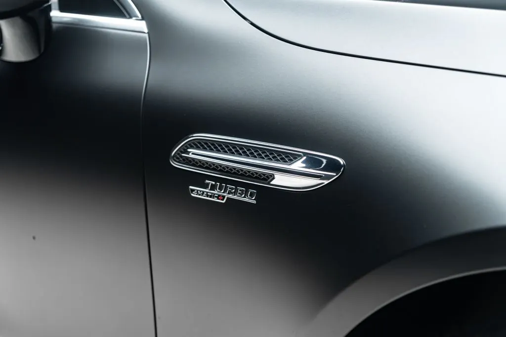 Mercedes-Benz AMG GT photo 11