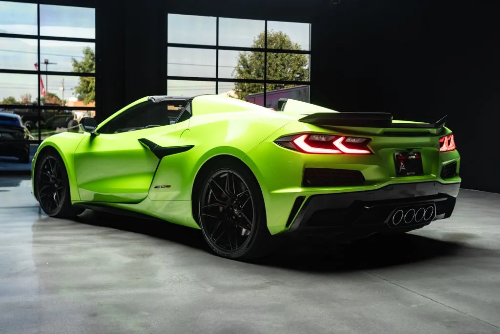 Chevrolet Corvette photo 22