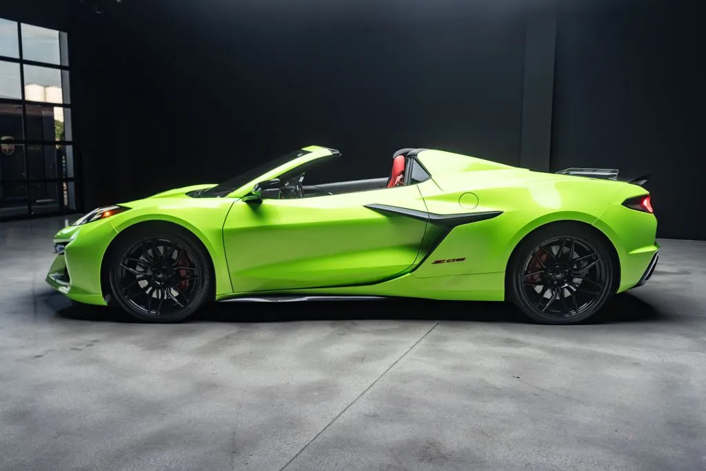 Chevrolet Corvette photo 24