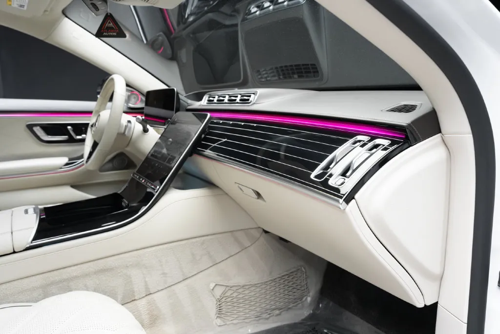 Mercedes-Benz S-Class photo 35
