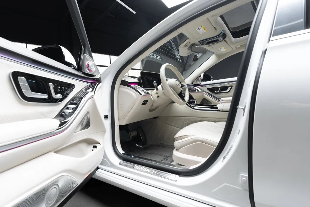 Mercedes-Benz S-Class photo 19