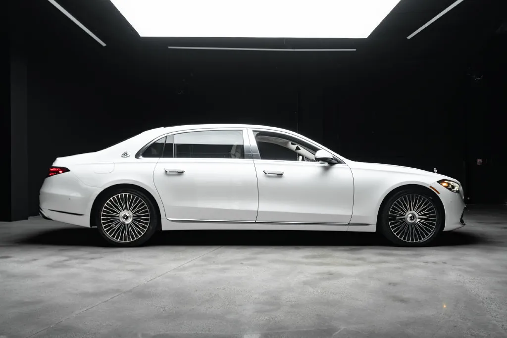 Mercedes-Benz S-Class photo 9