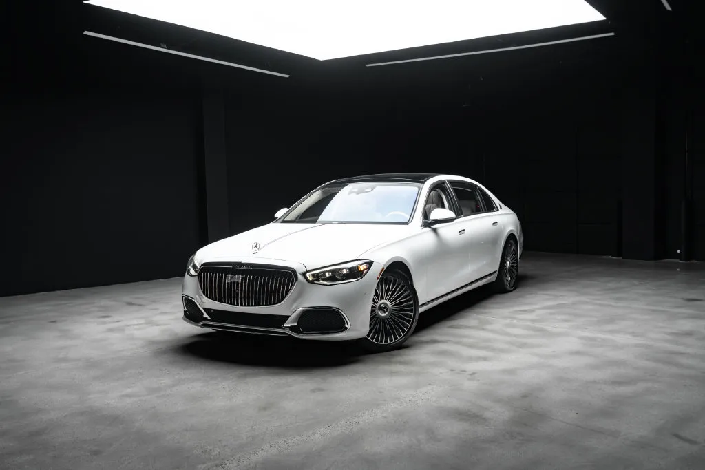 Mercedes-Benz S-Class photo 49