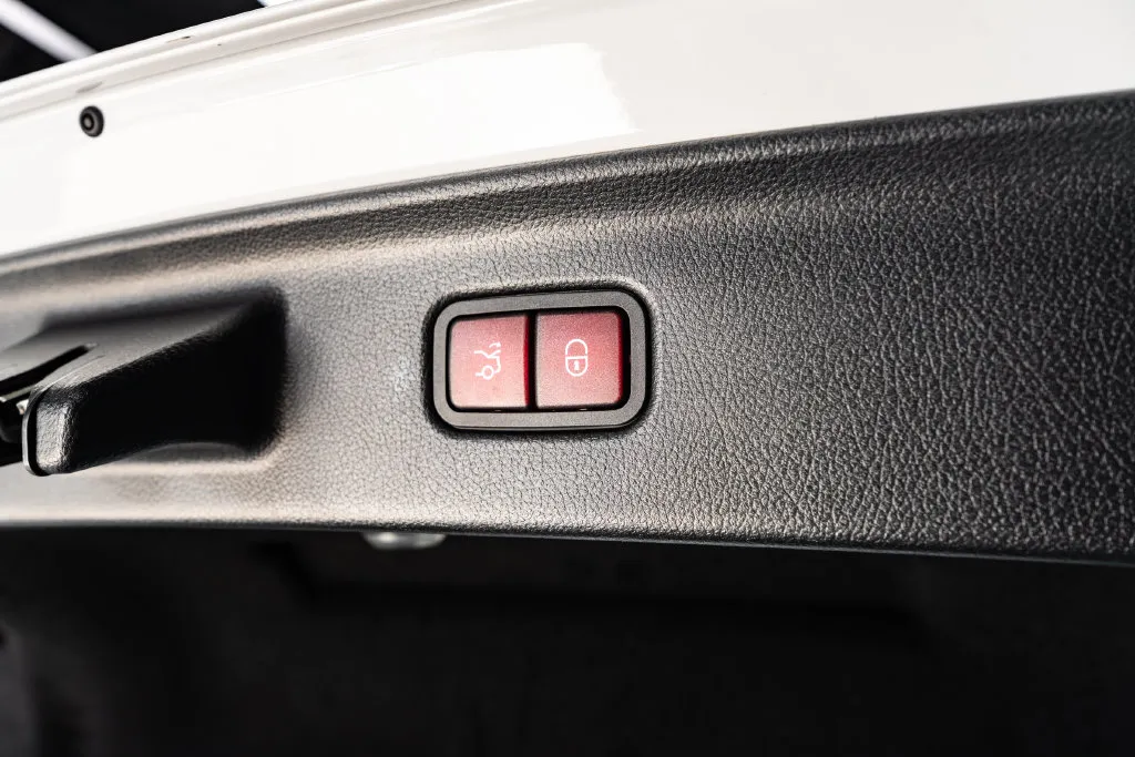 Mercedes-Benz S-Class photo 48