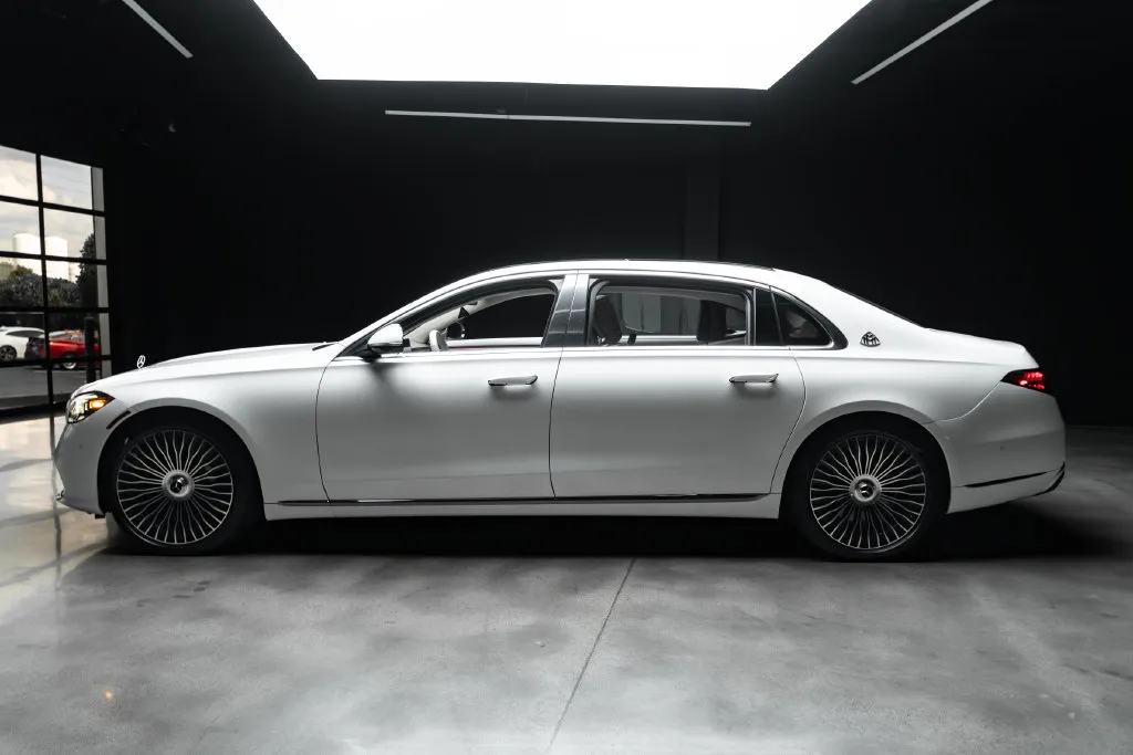 Mercedes-Benz S-Class photo 17