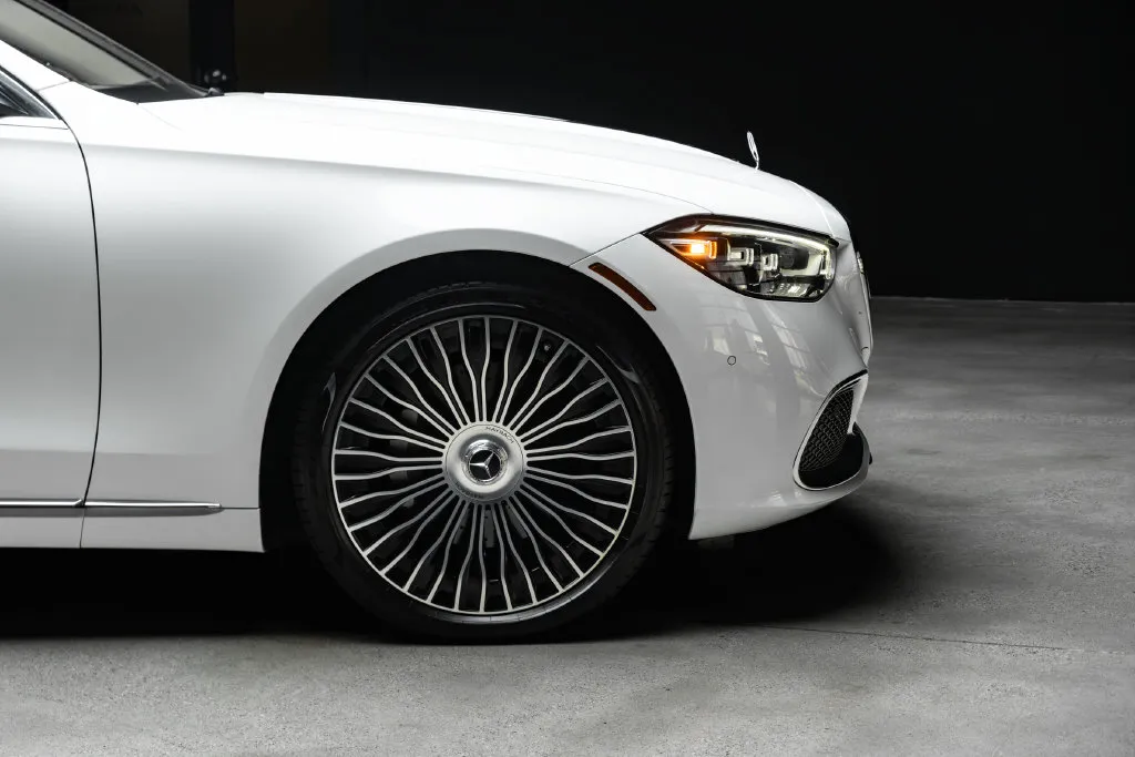 Mercedes-Benz S-Class photo 8