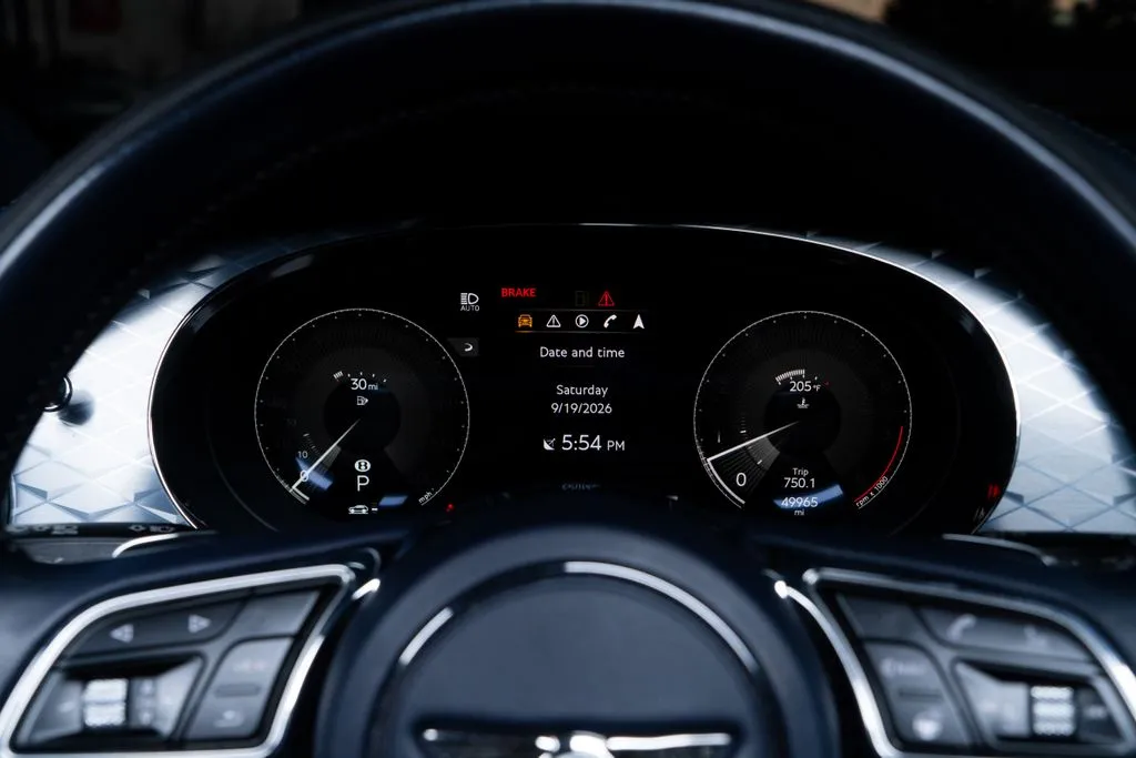 Bentley Bentayga photo 32