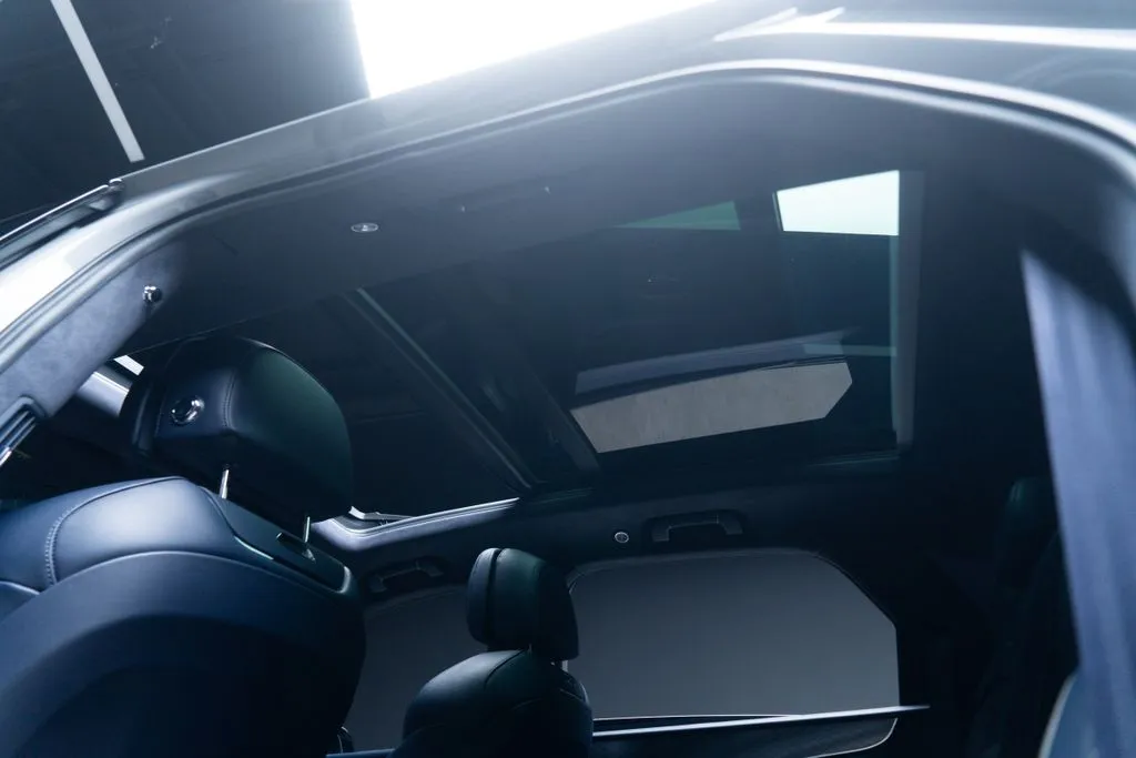 Bentley Bentayga photo 42