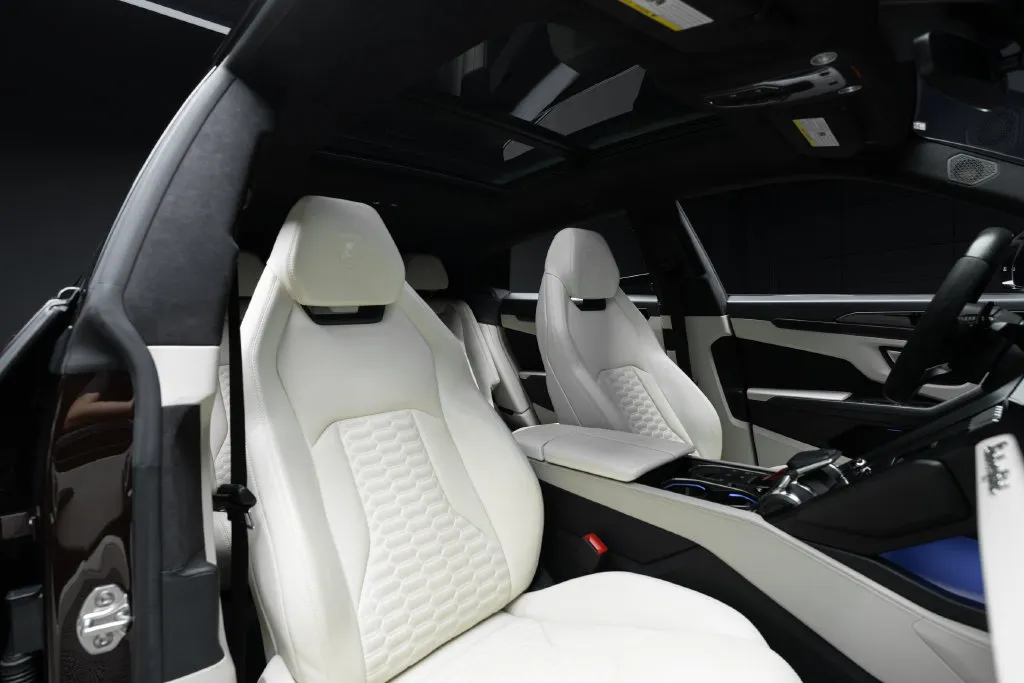 Lamborghini URUS photo 37