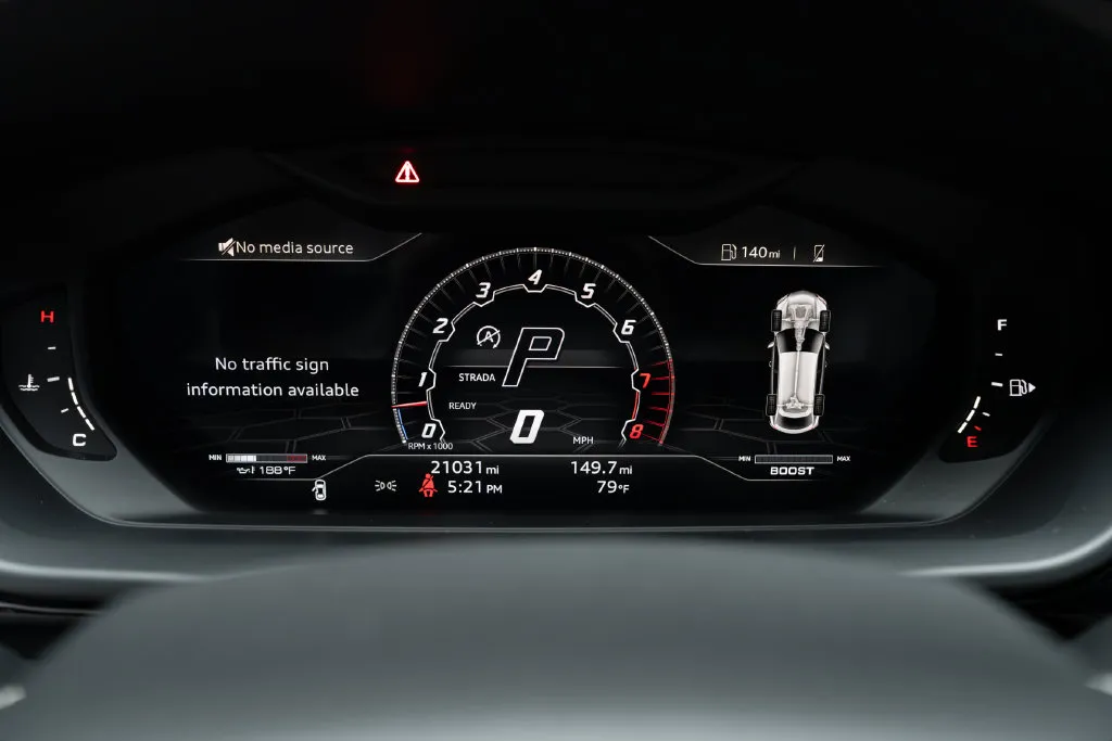 Lamborghini URUS photo 28